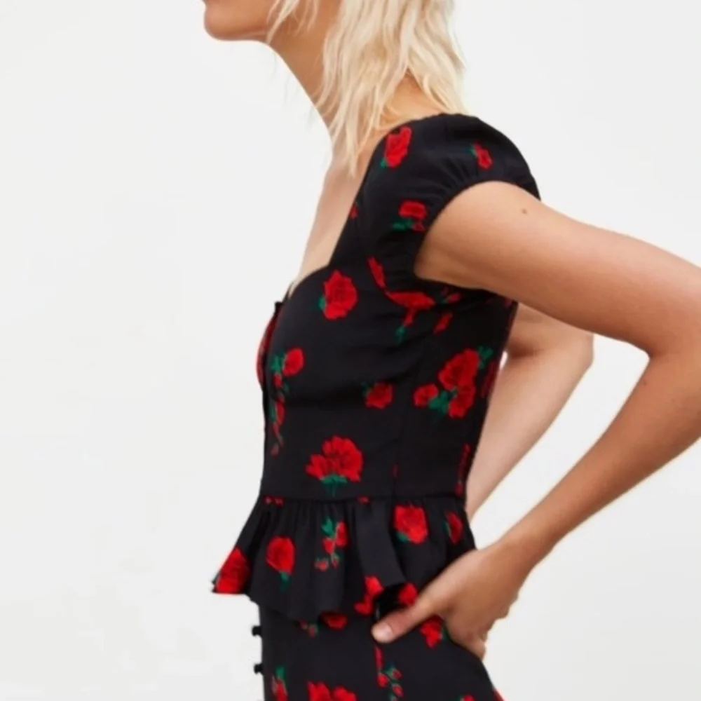 Zara Rose Print Top - Picture 3 of 8